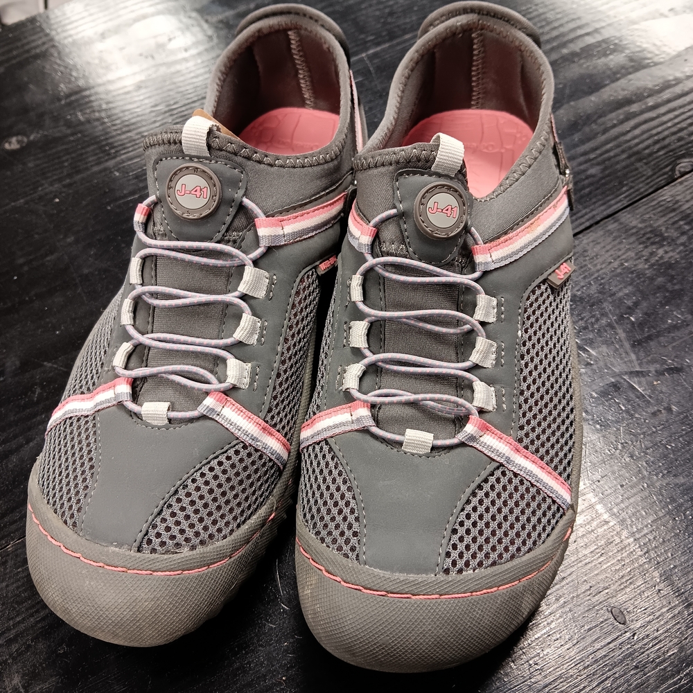 J-41 Gray and Pink Women's Flats
